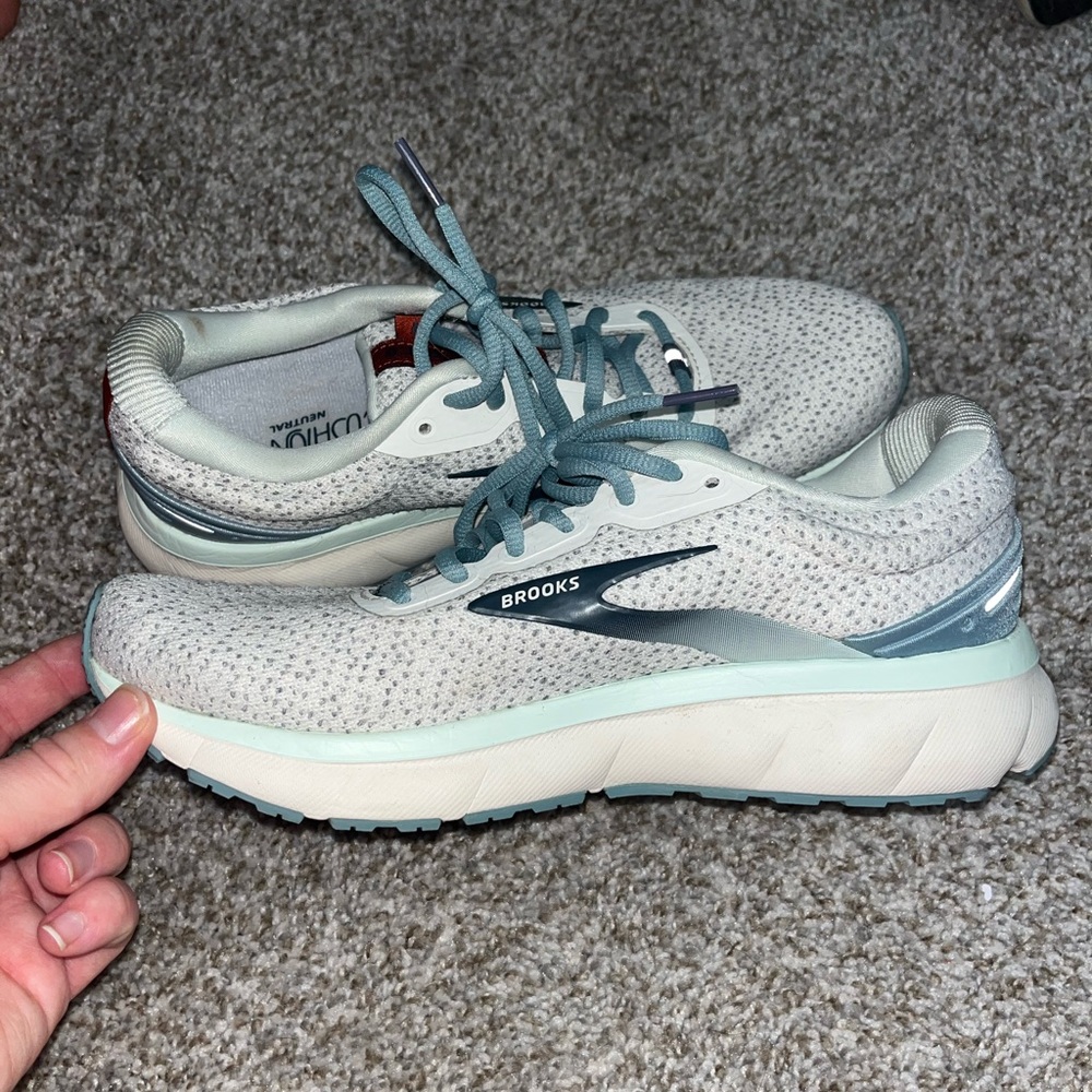 Women’s Brooks Running shoes